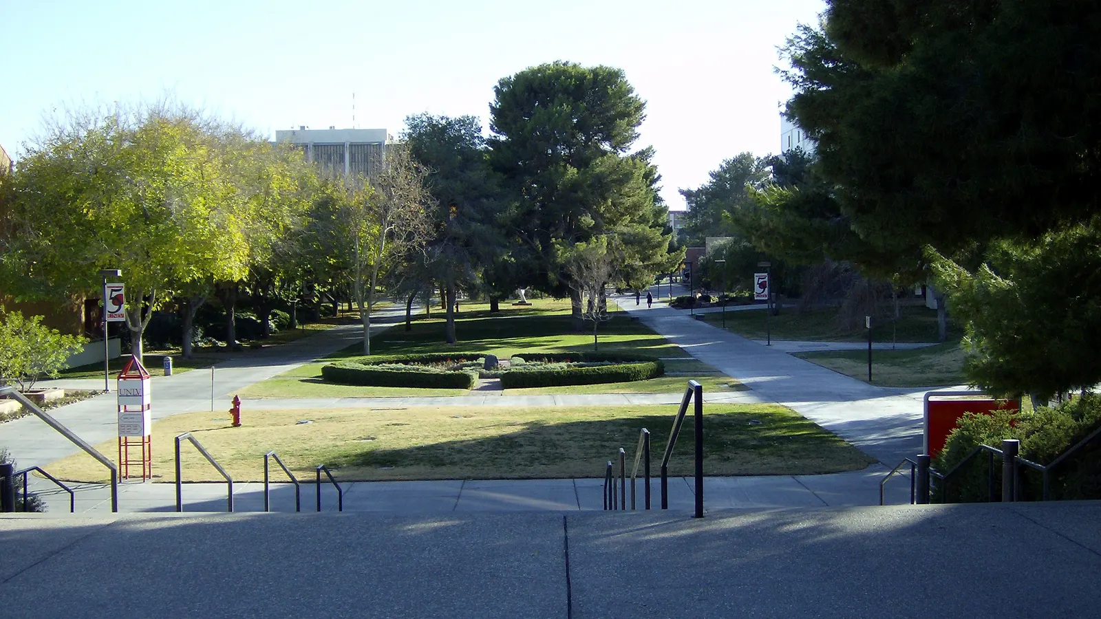 A walkway and lawn on the campus of the University of Nevada, Las Vegas
