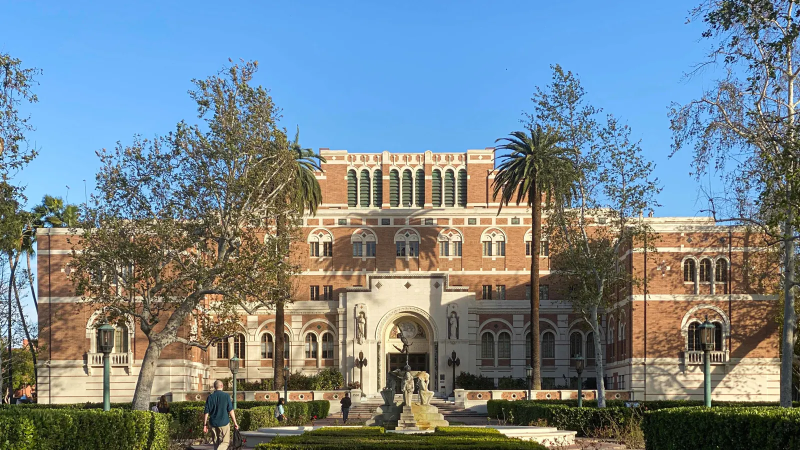 Doheny Memorial Library on the USC campus in Los Angeles